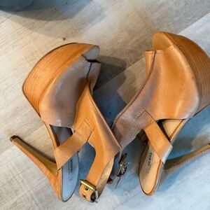 GUESS Tan Leather Platform Slingback Sandals